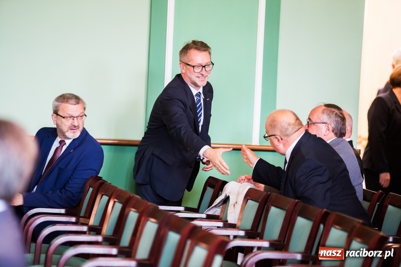 Zdjęcie w galerii na portalu naszraciborz.pl: Dzień Energetyka - oficjalne obchody w pałacyku Rafako. Jubileusze, nagrody i wyróżnienia wiadomości z regionu
