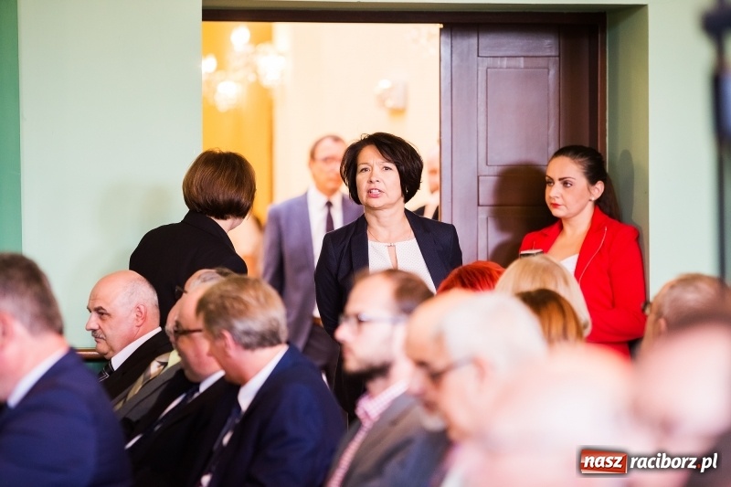 Zdjęcie w galerii na portalu naszraciborz.pl: Dzień Energetyka - oficjalne obchody w pałacyku Rafako. Jubileusze, nagrody i wyróżnienia wiadomości z regionu