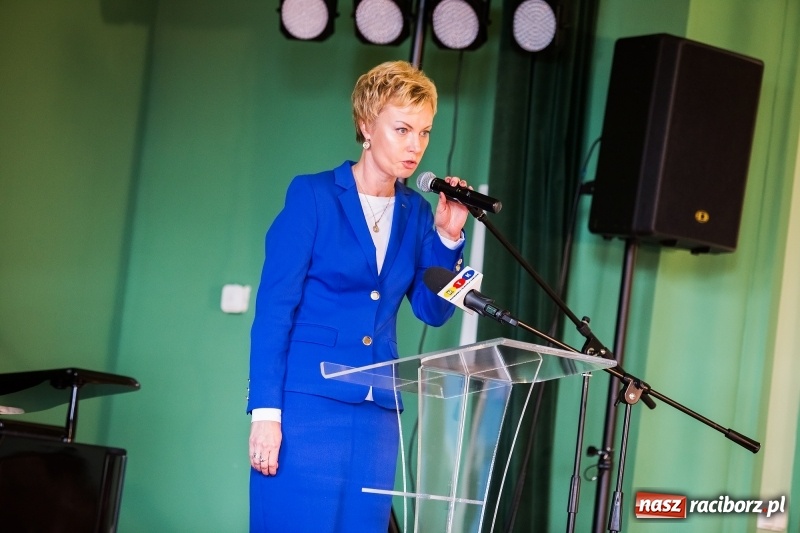 Zdjęcie w galerii na portalu naszraciborz.pl: Dzień Energetyka - oficjalne obchody w pałacyku Rafako. Jubileusze, nagrody i wyróżnienia wiadomości z regionu