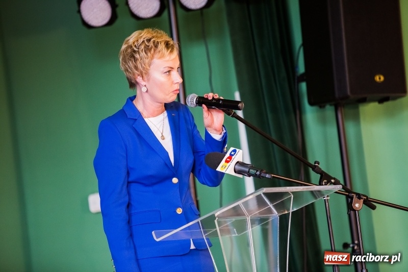 Zdjęcie w galerii na portalu naszraciborz.pl: Dzień Energetyka - oficjalne obchody w pałacyku Rafako. Jubileusze, nagrody i wyróżnienia wiadomości z regionu