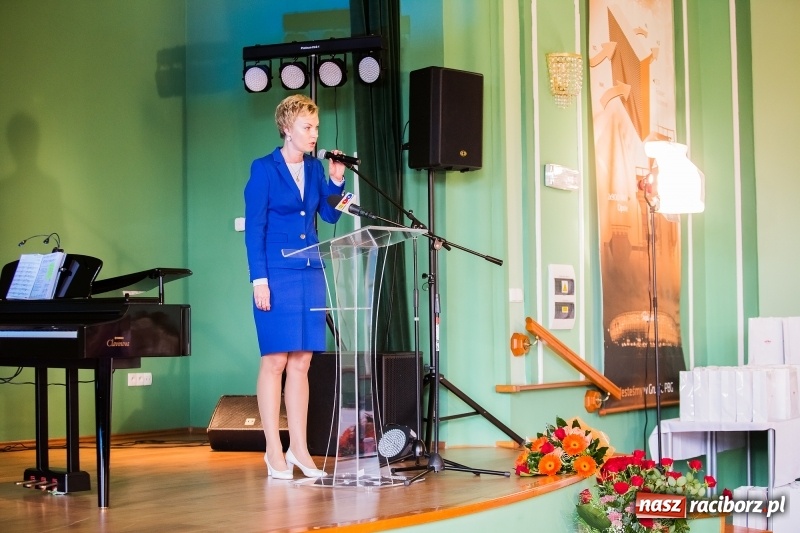 Zdjęcie w galerii na portalu naszraciborz.pl: Dzień Energetyka - oficjalne obchody w pałacyku Rafako. Jubileusze, nagrody i wyróżnienia wiadomości z regionu