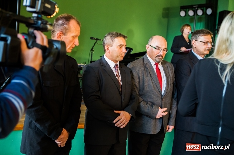 Zdjęcie w galerii na portalu naszraciborz.pl: Dzień Energetyka - oficjalne obchody w pałacyku Rafako. Jubileusze, nagrody i wyróżnienia wiadomości z regionu