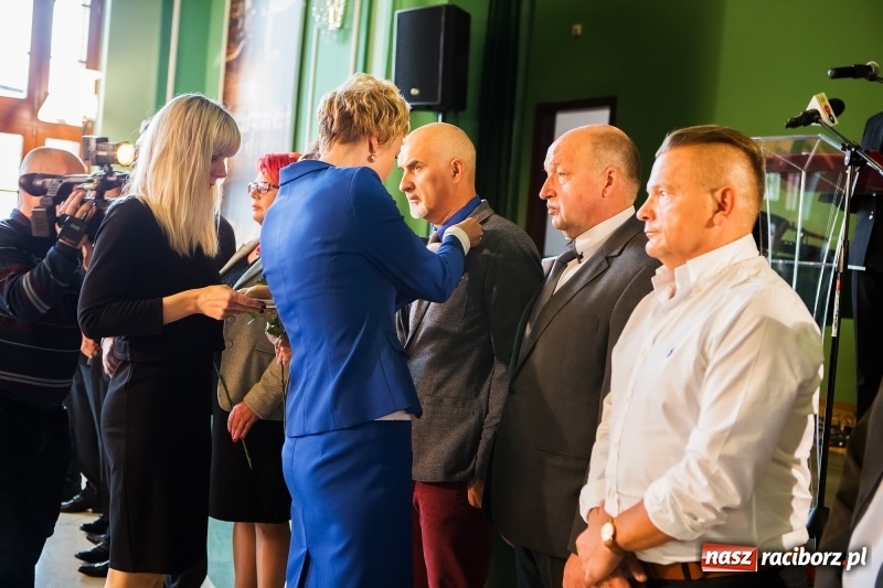 Zdjęcie w galerii na portalu naszraciborz.pl: Dzień Energetyka - oficjalne obchody w pałacyku Rafako. Jubileusze, nagrody i wyróżnienia wiadomości z regionu