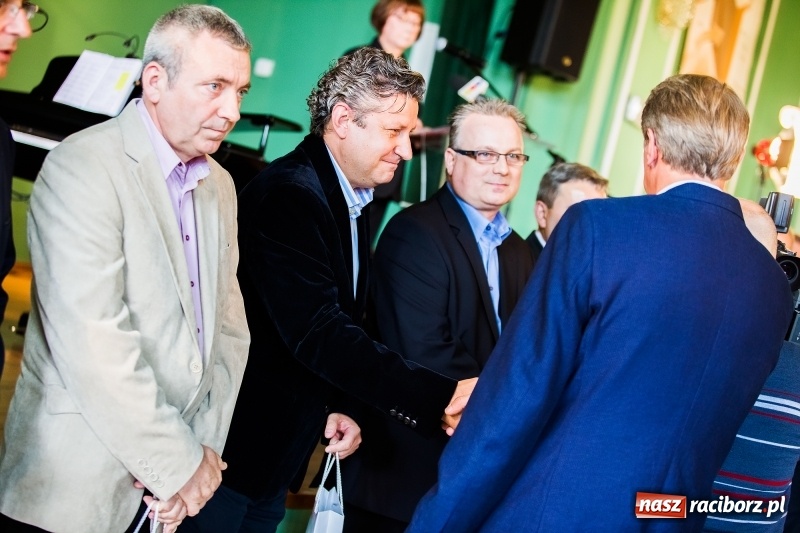 Zdjęcie w galerii na portalu naszraciborz.pl: Dzień Energetyka - oficjalne obchody w pałacyku Rafako. Jubileusze, nagrody i wyróżnienia wiadomości z regionu