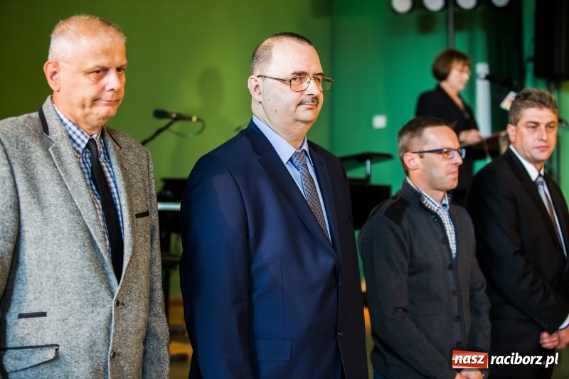 Zdjęcie w galerii na portalu naszraciborz.pl: Dzień Energetyka - oficjalne obchody w pałacyku Rafako. Jubileusze, nagrody i wyróżnienia wiadomości z regionu