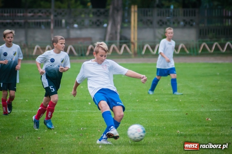 Zdjęcie w galerii na portalu naszraciborz.pl: Trampkarze Lubomi lepsi przy Wyszyńskiego wiadomości z regionu