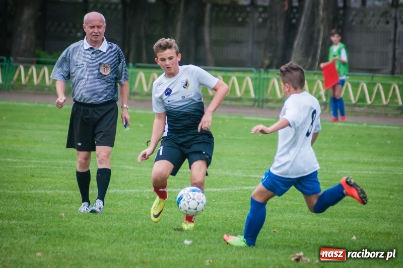 Zdjęcie w galerii na portalu naszraciborz.pl: Trampkarze Lubomi lepsi przy Wyszyńskiego wiadomości z regionu
