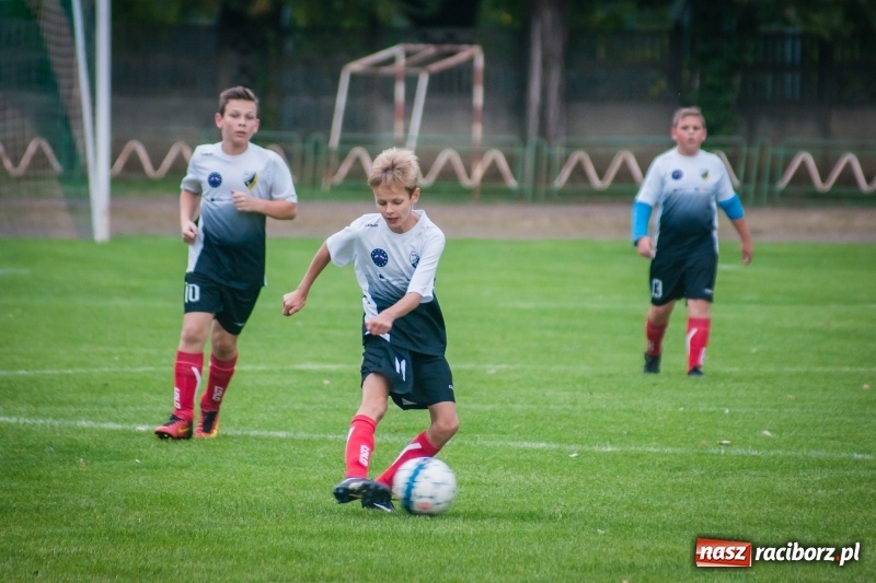 Zdjęcie w galerii na portalu naszraciborz.pl: Trampkarze Lubomi lepsi przy Wyszyńskiego wiadomości z regionu