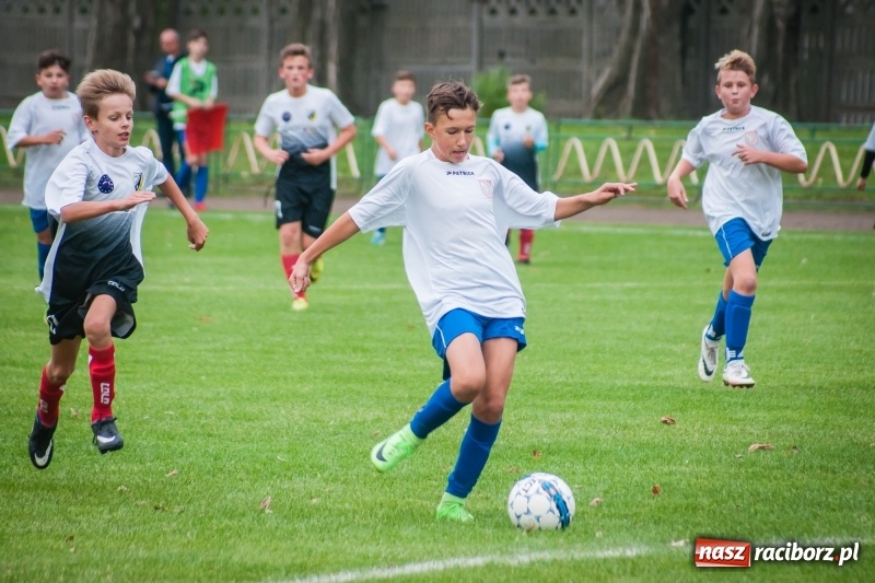 Zdjęcie w galerii na portalu naszraciborz.pl: Trampkarze Lubomi lepsi przy Wyszyńskiego wiadomości z regionu