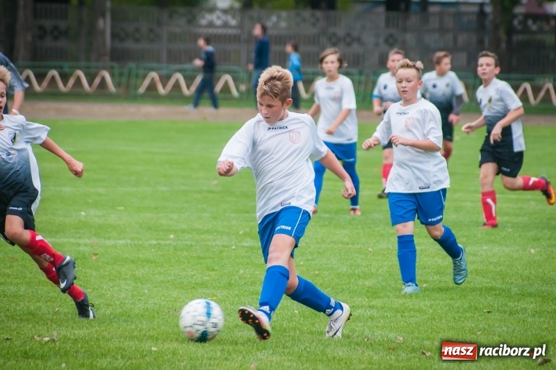 Zdjęcie w galerii na portalu naszraciborz.pl: Trampkarze Lubomi lepsi przy Wyszyńskiego wiadomości z regionu