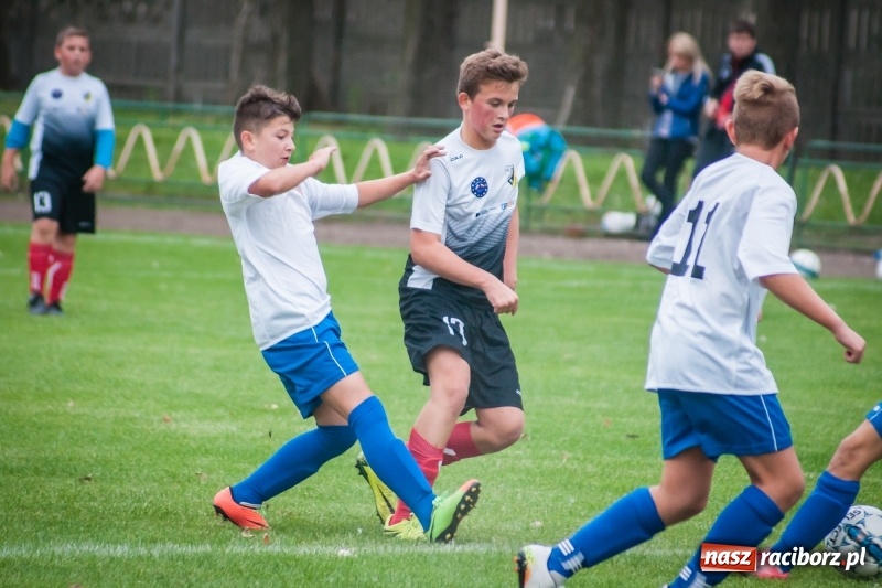 Zdjęcie w galerii na portalu naszraciborz.pl: Trampkarze Lubomi lepsi przy Wyszyńskiego wiadomości z regionu