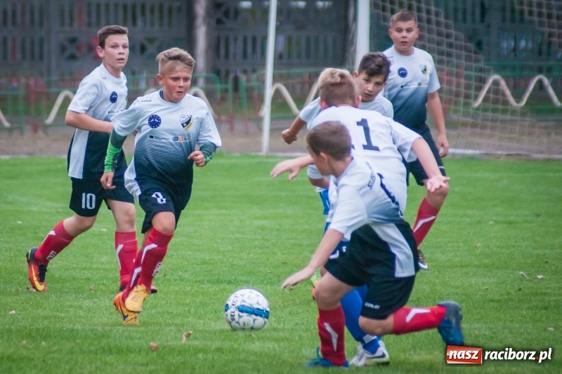 Zdjęcie w galerii na portalu naszraciborz.pl: Trampkarze Lubomi lepsi przy Wyszyńskiego wiadomości z regionu