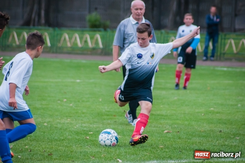 Zdjęcie w galerii na portalu naszraciborz.pl: Trampkarze Lubomi lepsi przy Wyszyńskiego wiadomości z regionu