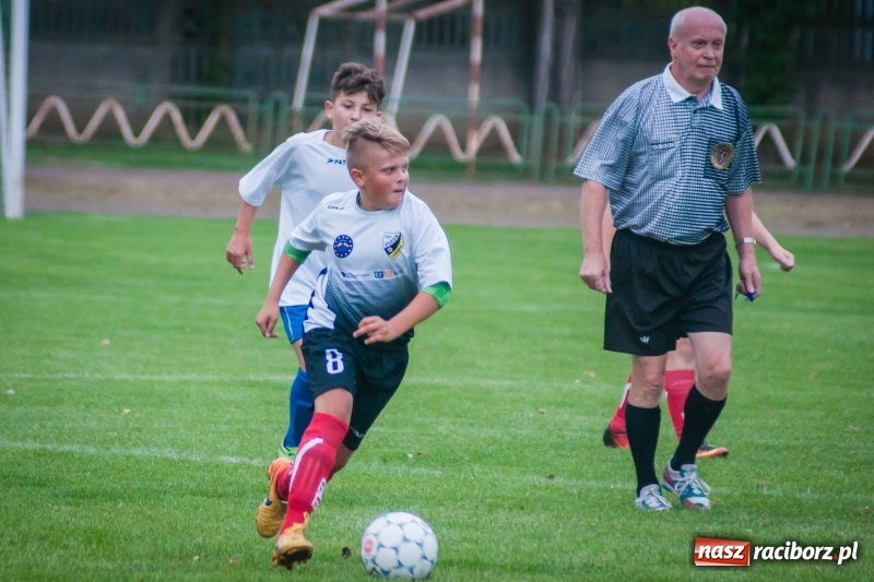 Zdjęcie w galerii na portalu naszraciborz.pl: Trampkarze Lubomi lepsi przy Wyszyńskiego wiadomości z regionu