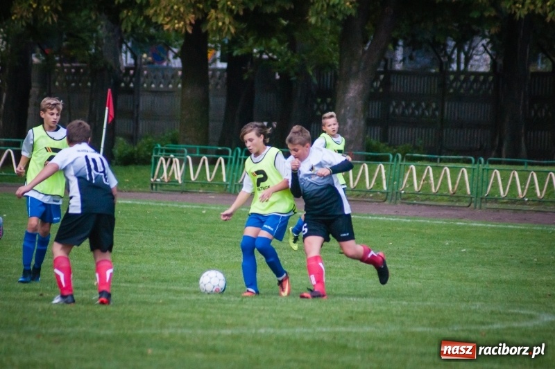 Zdjęcie w galerii na portalu naszraciborz.pl: Trampkarze Lubomi lepsi przy Wyszyńskiego wiadomości z regionu