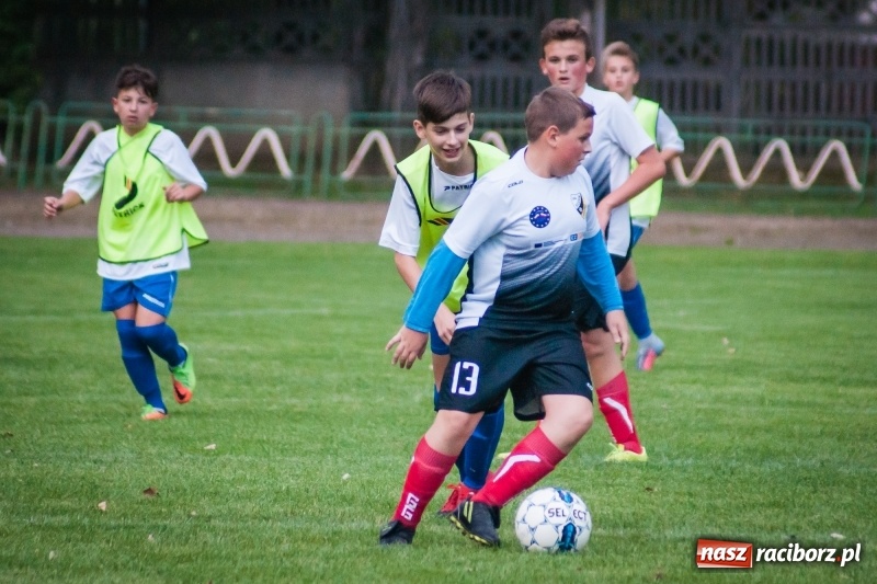 Zdjęcie w galerii na portalu naszraciborz.pl: Trampkarze Lubomi lepsi przy Wyszyńskiego wiadomości z regionu