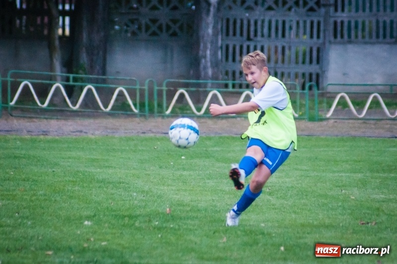 Zdjęcie w galerii na portalu naszraciborz.pl: Trampkarze Lubomi lepsi przy Wyszyńskiego wiadomości z regionu
