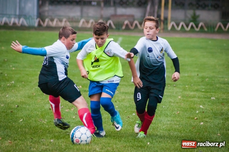 Zdjęcie w galerii na portalu naszraciborz.pl: Trampkarze Lubomi lepsi przy Wyszyńskiego wiadomości z regionu