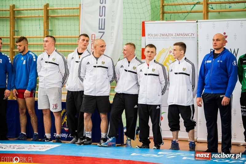 Zdjęcie w galerii na portalu naszraciborz.pl: Mistrzostwa Polski w zapasach w Arenie Rafako. Trzy medale dla Unii Racibórz wiadomości z regionu