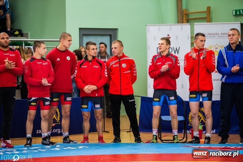 Zdjęcie w galerii na portalu naszraciborz.pl: Mistrzostwa Polski w zapasach w Arenie Rafako. Trzy medale dla Unii Racibórz wiadomości z regionu