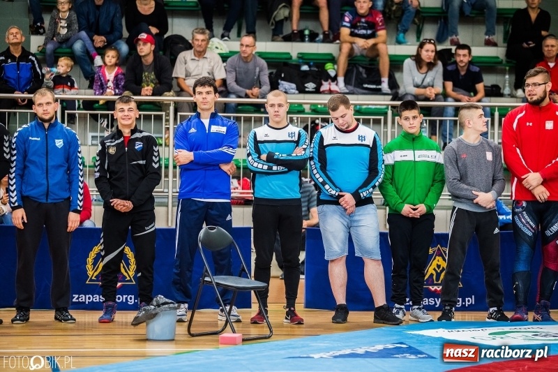 Zdjęcie w galerii na portalu naszraciborz.pl: Mistrzostwa Polski w zapasach w Arenie Rafako. Trzy medale dla Unii Racibórz wiadomości z regionu