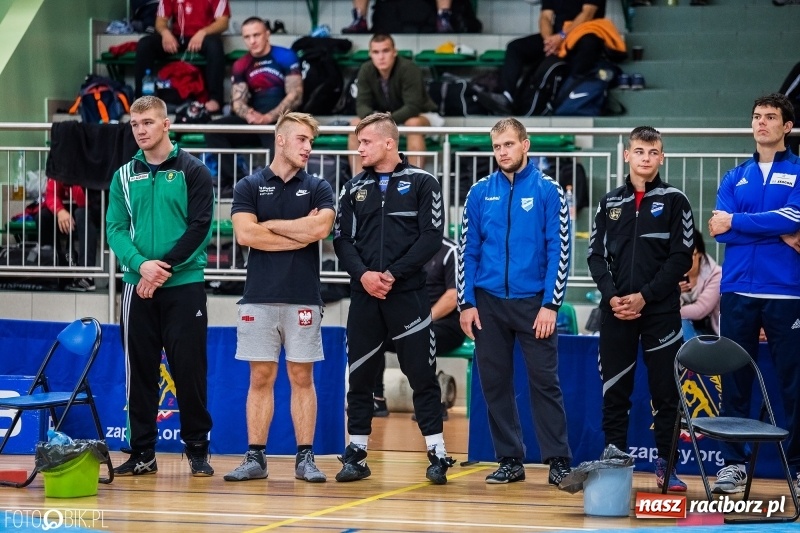Zdjęcie w galerii na portalu naszraciborz.pl: Mistrzostwa Polski w zapasach w Arenie Rafako. Trzy medale dla Unii Racibórz wiadomości z regionu