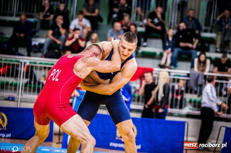 Zdjęcie w galerii na portalu naszraciborz.pl: Mistrzostwa Polski w zapasach w Arenie Rafako. Trzy medale dla Unii Racibórz wiadomości z regionu