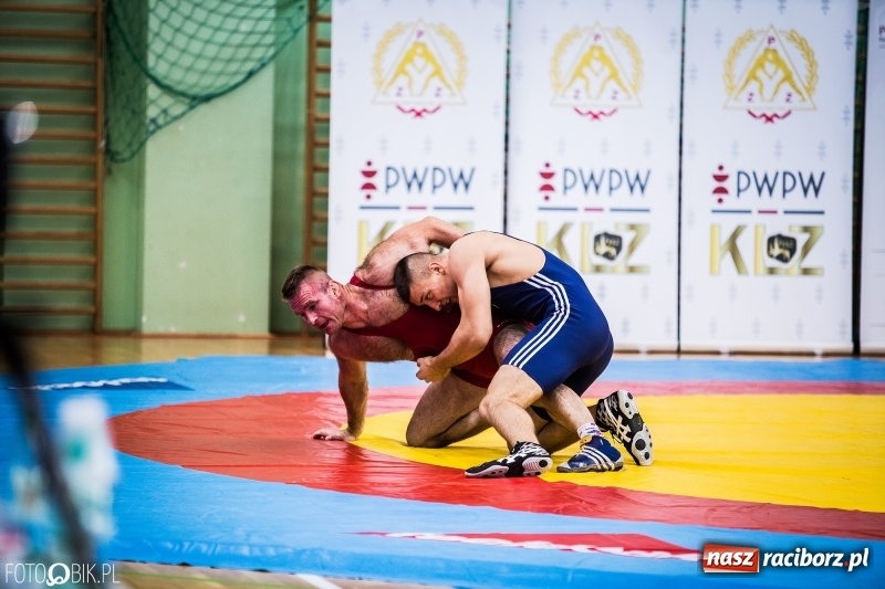 Zdjęcie w galerii na portalu naszraciborz.pl: Mistrzostwa Polski w zapasach w Arenie Rafako. Trzy medale dla Unii Racibórz wiadomości z regionu