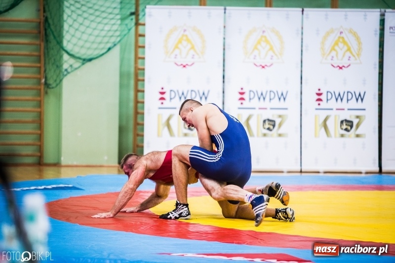 Zdjęcie w galerii na portalu naszraciborz.pl: Mistrzostwa Polski w zapasach w Arenie Rafako. Trzy medale dla Unii Racibórz wiadomości z regionu