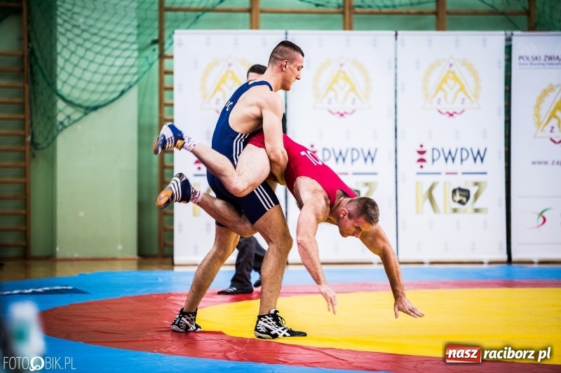 Zdjęcie w galerii na portalu naszraciborz.pl: Mistrzostwa Polski w zapasach w Arenie Rafako. Trzy medale dla Unii Racibórz wiadomości z regionu