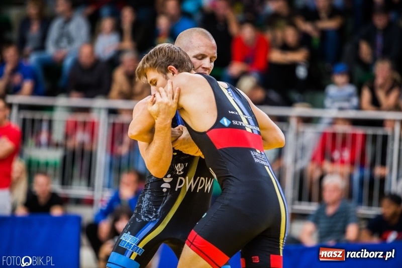 Zdjęcie w galerii na portalu naszraciborz.pl: Mistrzostwa Polski w zapasach w Arenie Rafako. Trzy medale dla Unii Racibórz wiadomości z regionu