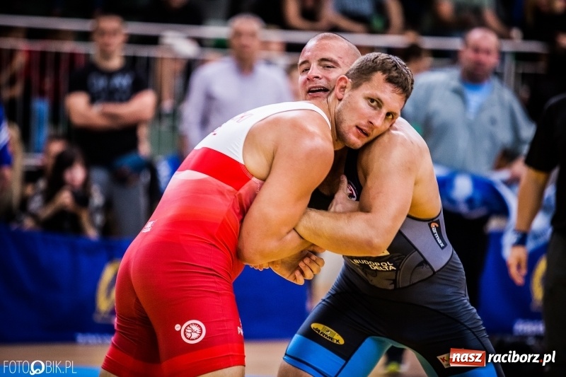 Zdjęcie w galerii na portalu naszraciborz.pl: Mistrzostwa Polski w zapasach w Arenie Rafako. Trzy medale dla Unii Racibórz wiadomości z regionu