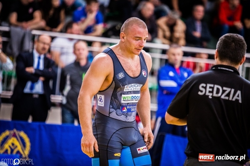 Zdjęcie w galerii na portalu naszraciborz.pl: Mistrzostwa Polski w zapasach w Arenie Rafako. Trzy medale dla Unii Racibórz wiadomości z regionu