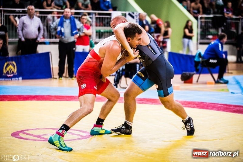 Zdjęcie w galerii na portalu naszraciborz.pl: Mistrzostwa Polski w zapasach w Arenie Rafako. Trzy medale dla Unii Racibórz wiadomości z regionu
