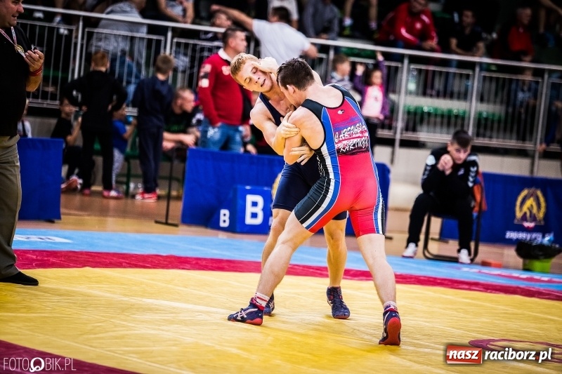 Zdjęcie w galerii na portalu naszraciborz.pl: Mistrzostwa Polski w zapasach w Arenie Rafako. Trzy medale dla Unii Racibórz wiadomości z regionu