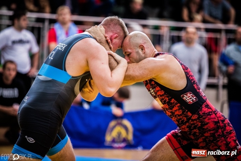 Zdjęcie w galerii na portalu naszraciborz.pl: Mistrzostwa Polski w zapasach w Arenie Rafako. Trzy medale dla Unii Racibórz wiadomości z regionu