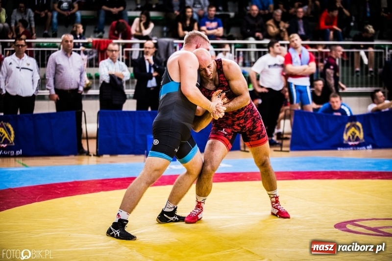 Zdjęcie w galerii na portalu naszraciborz.pl: Mistrzostwa Polski w zapasach w Arenie Rafako. Trzy medale dla Unii Racibórz wiadomości z regionu