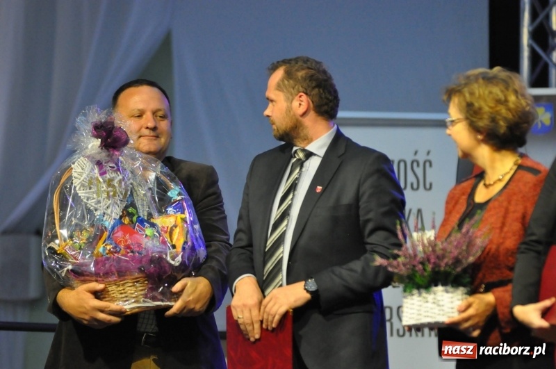 Zdjęcie w galerii na portalu naszraciborz.pl: 750. urodziny Pietrowic Wielkich. Uroczysta sesja radnych i spotkania z historią wiadomości z regionu