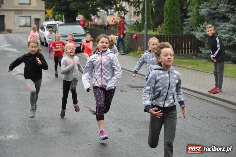 Zdjęcie w galerii na portalu naszraciborz.pl: Urodzinowe bieganie na 750 lat Pietrowic Wlk. wiadomości z regionu