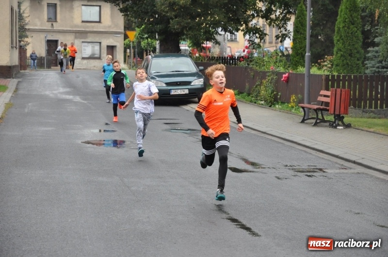 Zdjęcie w galerii na portalu naszraciborz.pl: Urodzinowe bieganie na 750 lat Pietrowic Wlk. wiadomości z regionu