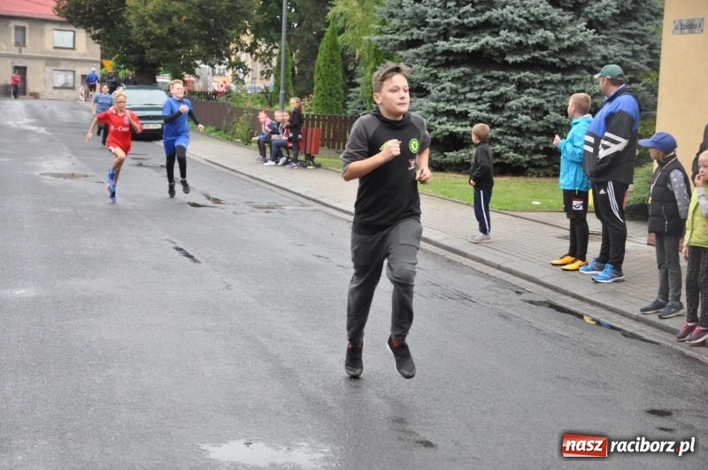 Zdjęcie w galerii na portalu naszraciborz.pl: Urodzinowe bieganie na 750 lat Pietrowic Wlk. wiadomości z regionu