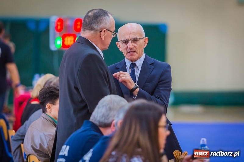 Zdjęcie w galerii na portalu naszraciborz.pl: Najmłodsi zapaśnicy i zapaśniczki rywalizowali na matach w Rudniku wiadomości z regionu