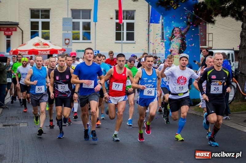 Zdjęcie w galerii na portalu naszraciborz.pl: Polsko-czeski jubileuszowy bieg na 10 km oraz chód Nordic Walking wiadomości z regionu