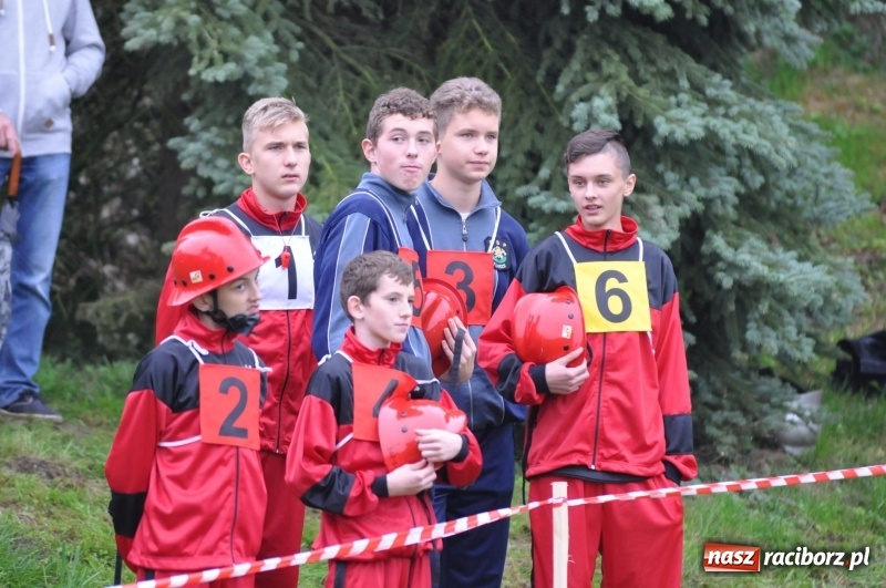 Zdjęcie w galerii na portalu naszraciborz.pl: Strażacka rywalizacja w Gamowie. Raz na dwa lata wyłaniani są mistrzowie powiatu wiadomości z regionu