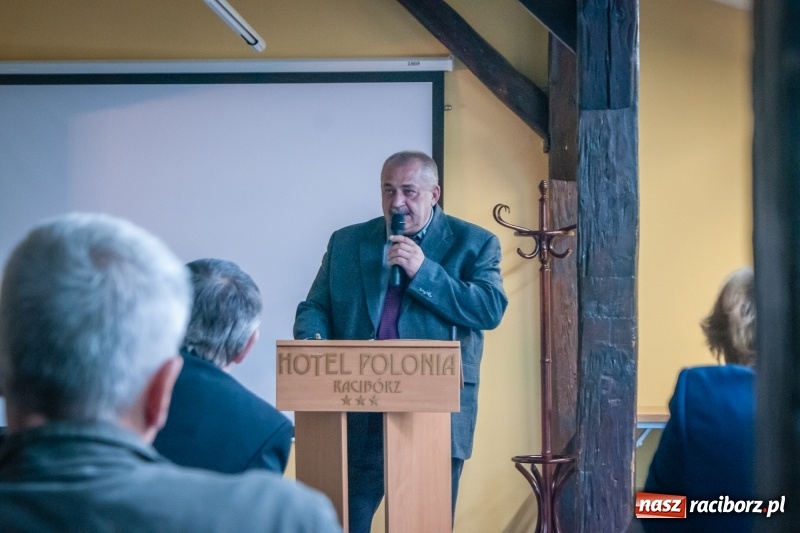 Zdjęcie w galerii na portalu naszraciborz.pl: Konferencja dotycząca rewitalizacji linii Racibórz-Głubczyce-Racławice Śląskie w hotelu Polonia wiadomości z regionu