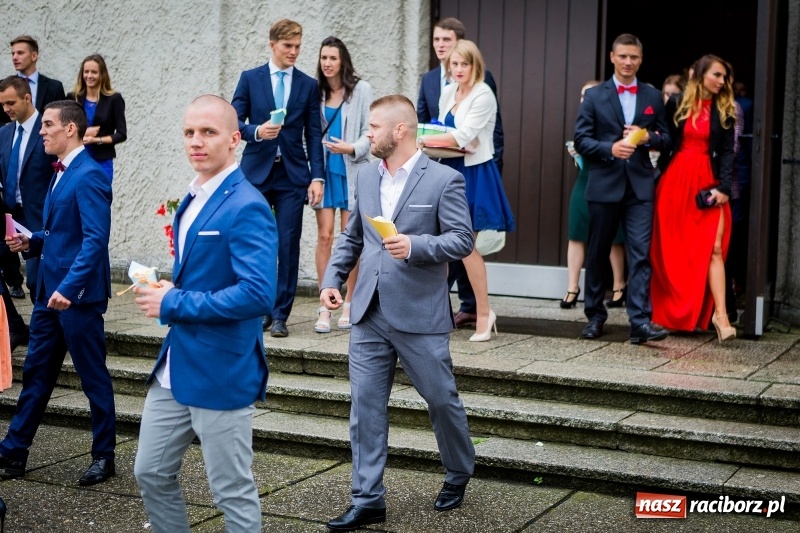 Zdjęcie w galerii na portalu naszraciborz.pl: Justyna Święty i Dawid Ersetic na ślubnym kobiercu. Zobacz, kto przyszedł na uroczystość  wiadomości z regionu