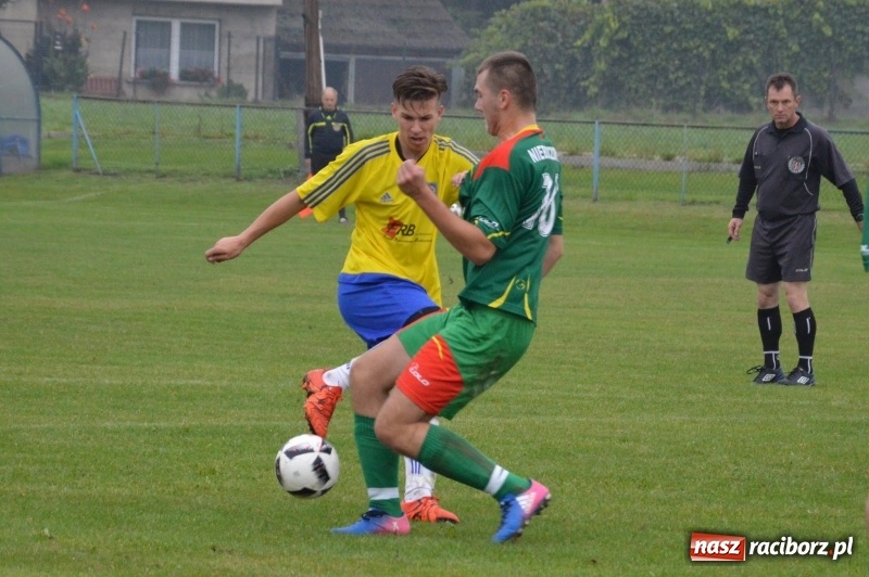 Zdjęcie w galerii na portalu naszraciborz.pl: Kuźniańska Stal lepsza od nieboczowskiej Odry wiadomości z regionu