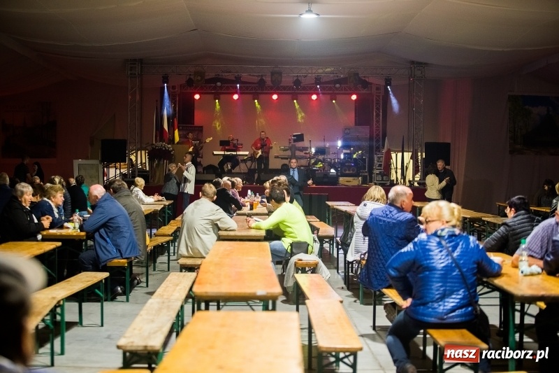 Zdjęcie w galerii na portalu naszraciborz.pl: Polsko-czeska biesiada w Pietrowicach Wielkich wiadomości z regionu