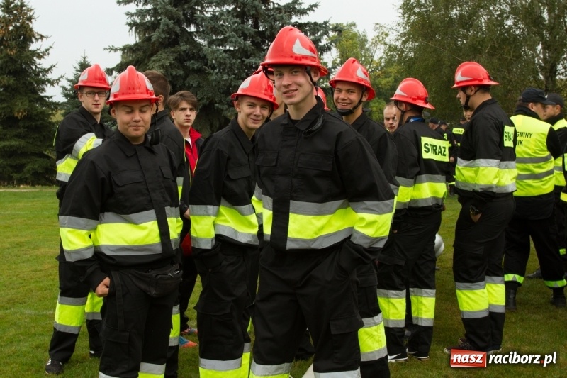 Zdjęcie w galerii na portalu naszraciborz.pl: Samborowice, Roszków, Sławików i Krzyżanowice - znamy już zwycięzców zawodów sportowo-pożarniczych w Gamowie  wiadomości z regionu