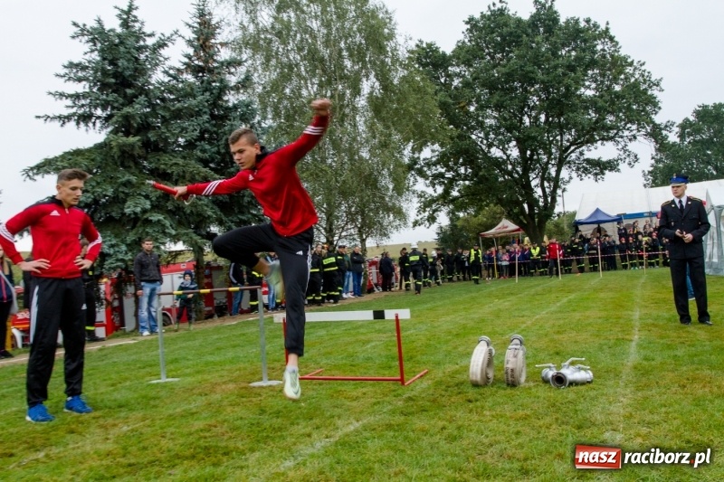 Zdjęcie w galerii na portalu naszraciborz.pl: Samborowice, Roszków, Sławików i Krzyżanowice - znamy już zwycięzców zawodów sportowo-pożarniczych w Gamowie  wiadomości z regionu